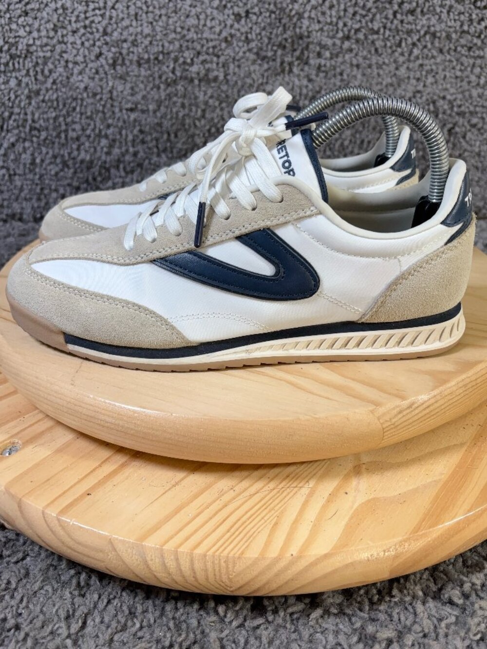 Tretorn Kristine Sneaker Womens Size 8 Suede Nylon White Cream Blue Low Top Shoe